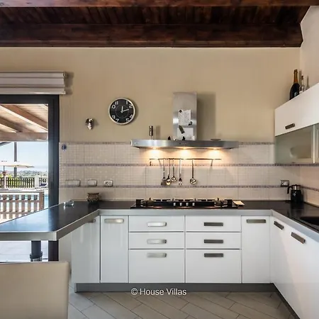 House&villas - Zora * Avola